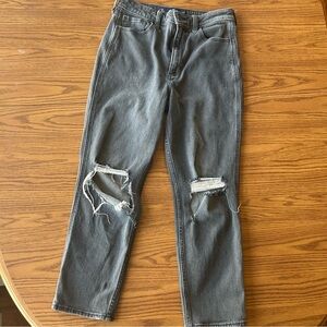 Hollister women’s ultra high-rise Mom Jean Gray Ripped Jeans size 27